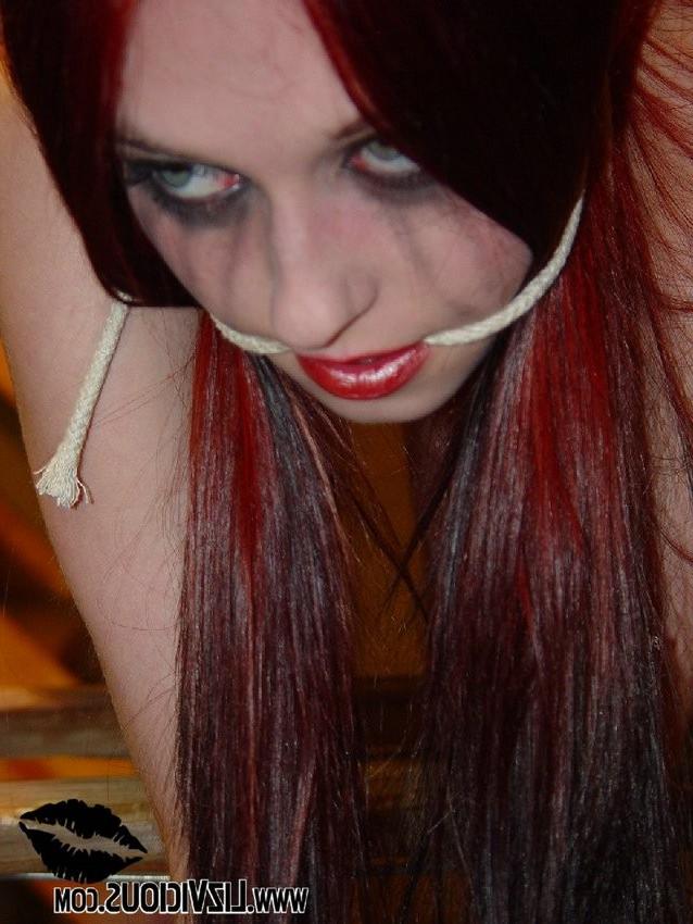 16P famous goth teen liz vicious get a real exciting bondage session