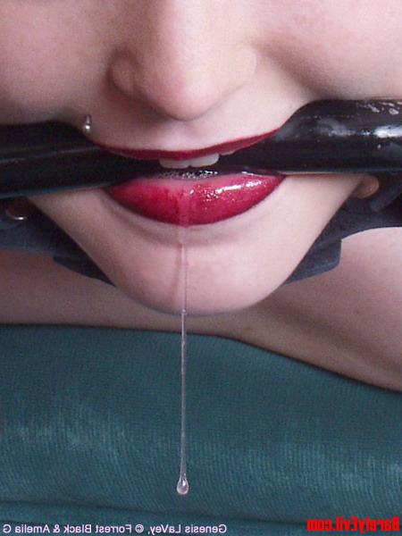 15P Sexy tied up goth girl spreads her legs