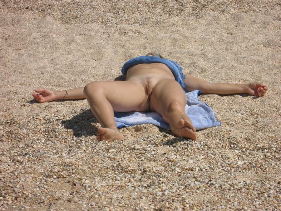 15P Gorgeous Russian nudist knows how to have some fun