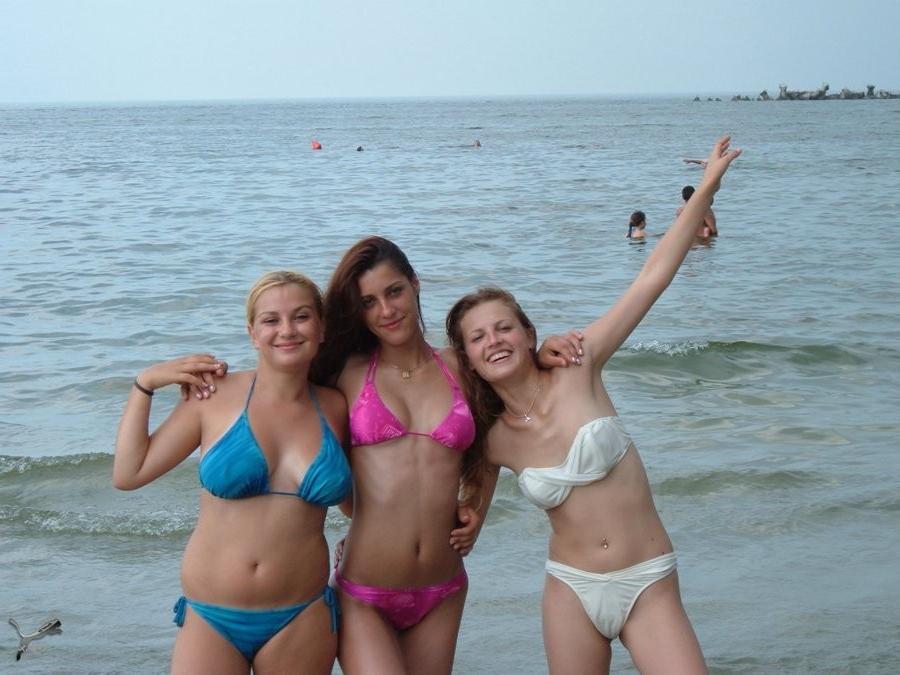 15P Gorgeous Russian nudist knows how to have some fun