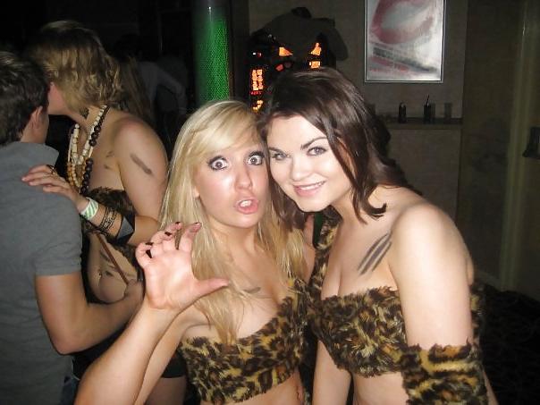 25P Hot British babe - Lorna