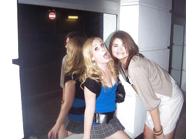 25P Hot British babe - Lorna