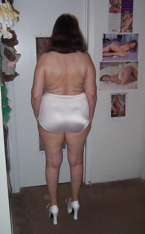 24P Candy Sue 60 year old Oma granny BBW jackin' granny