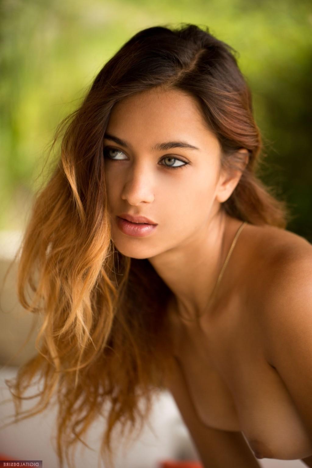 17P Gorgeous teen Uma Jolie showing off her delicious body