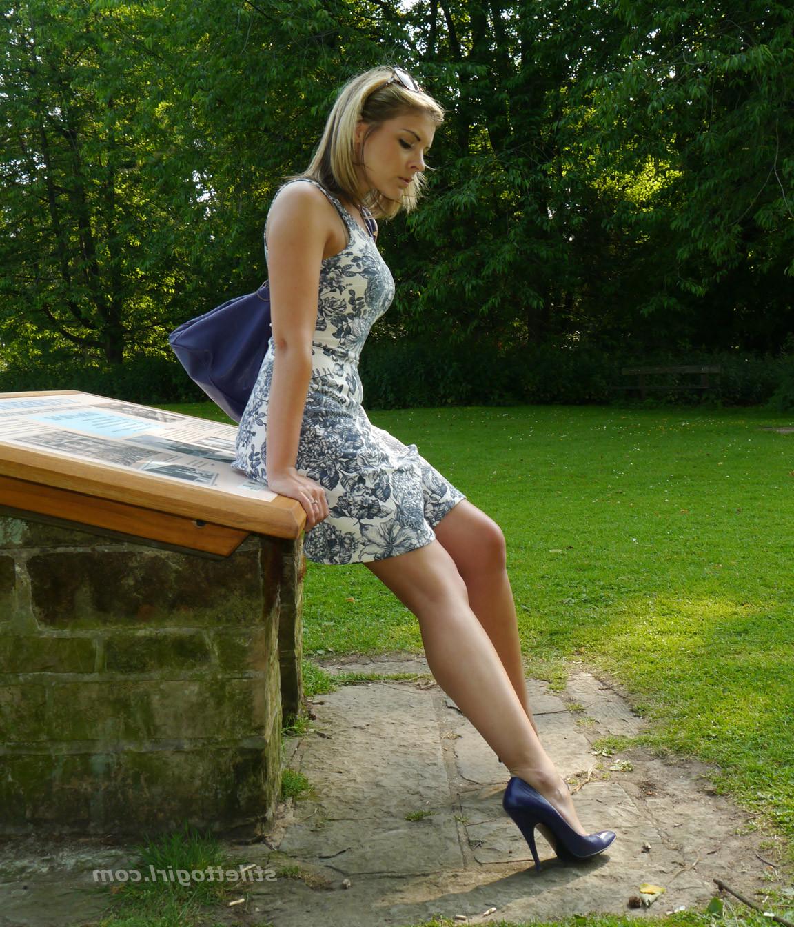 16P Blonde goddess Naomi is flashing her cheeky long legs in shiny nylons and high p