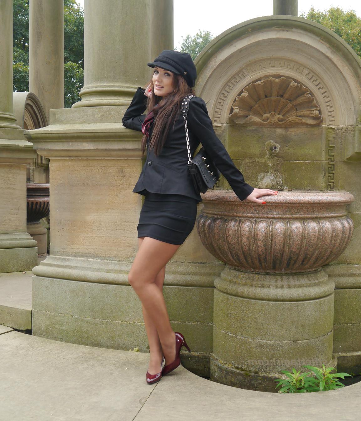 16P Stunning fetish babe shows off her amazing legs wearing a short skirt nylons and