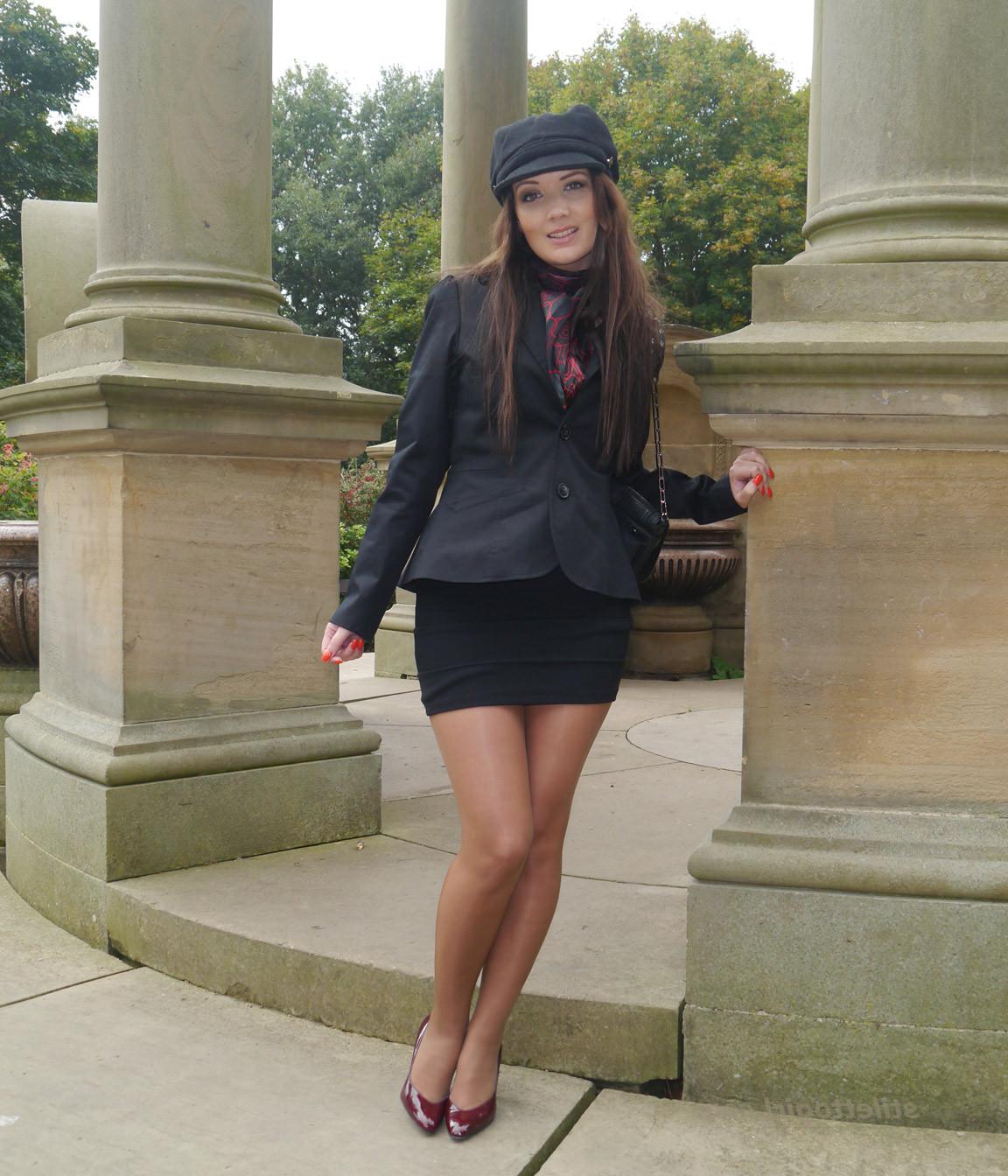 16P Stunning fetish babe shows off her amazing legs wearing a short skirt nylons and