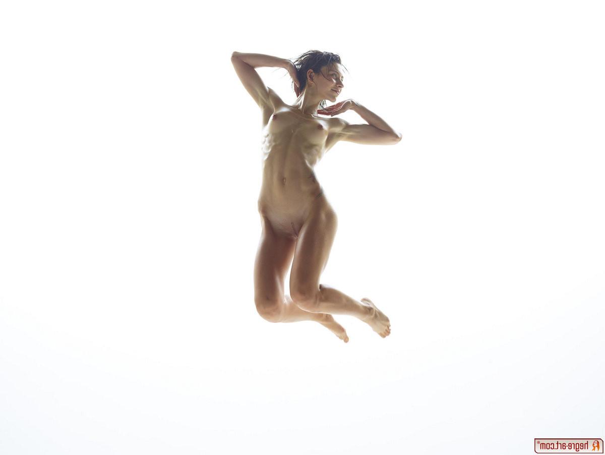 16P Athletic naked girl Rose posing in artistic studio nudes