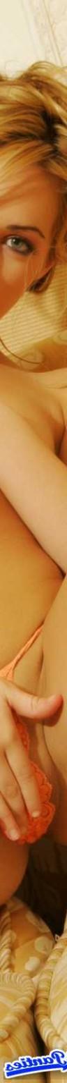 18P Peachez orange lace g string