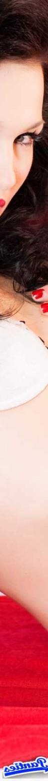 18P Reanna white lace thong on the bed