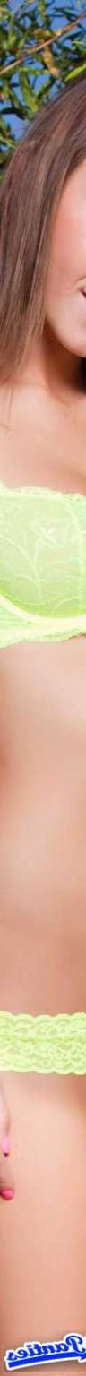 18P Kaydens lace panties outside