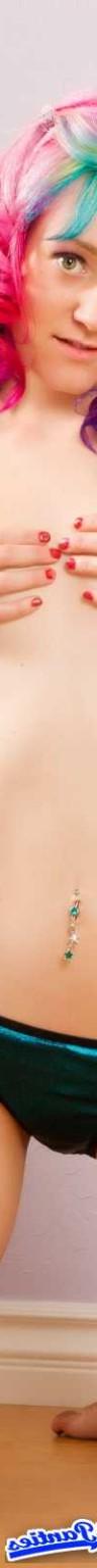 18P Hannah topless shiny briefs
