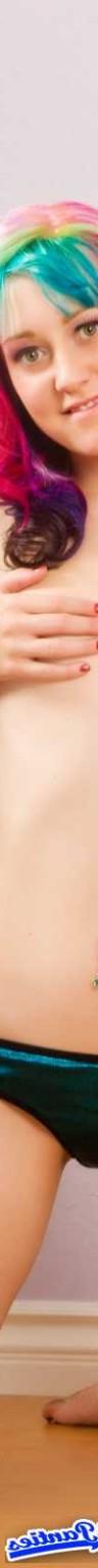 18P Hannah topless shiny briefs