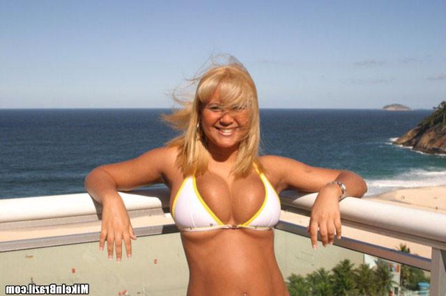 10P Hottie from rio with huge knockers getting boned ridiculous