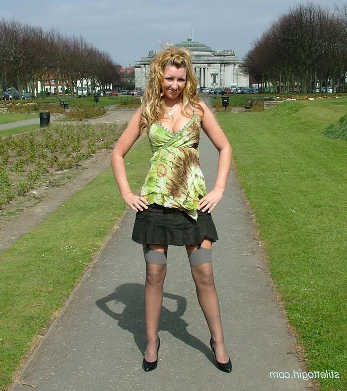 15P Stiletto girl in heels and stockings public