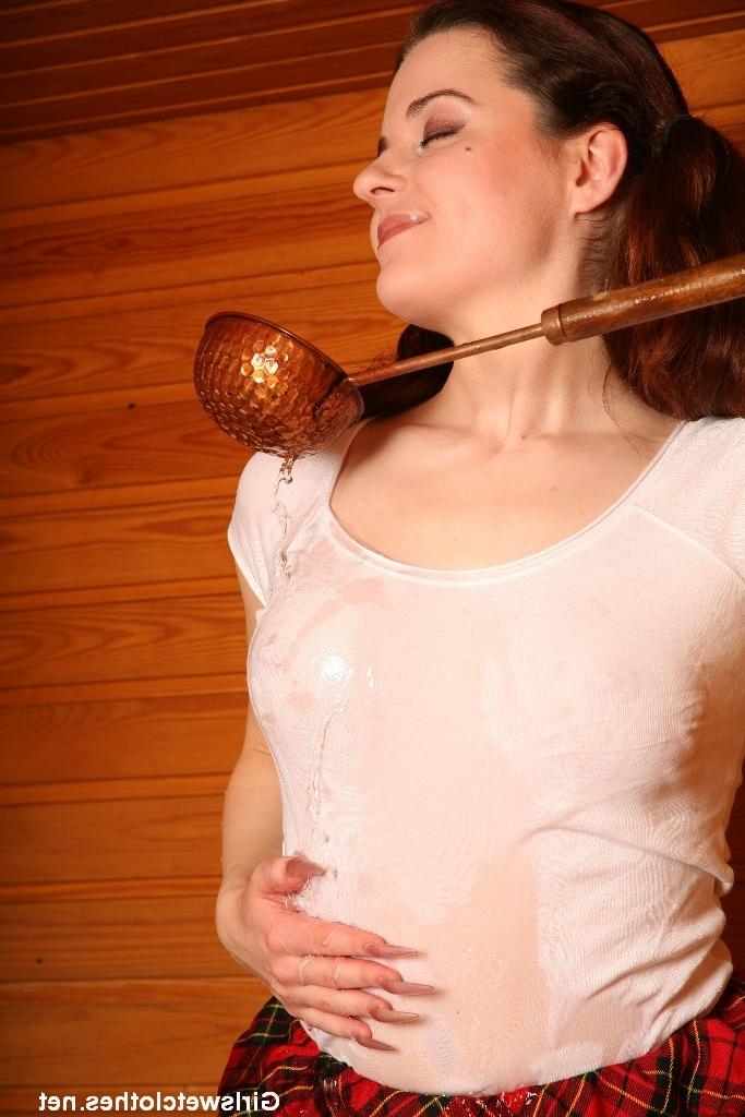 20P Sexy wet clothes girl in sauna