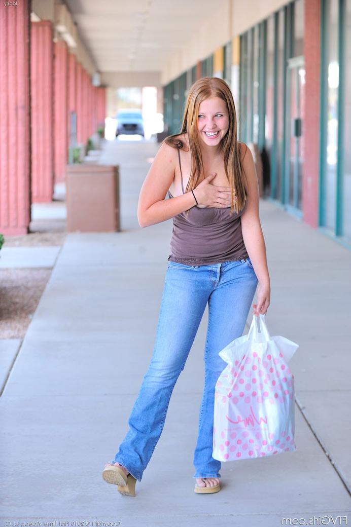 15P A hot natural eighteen teeny posing nude in public