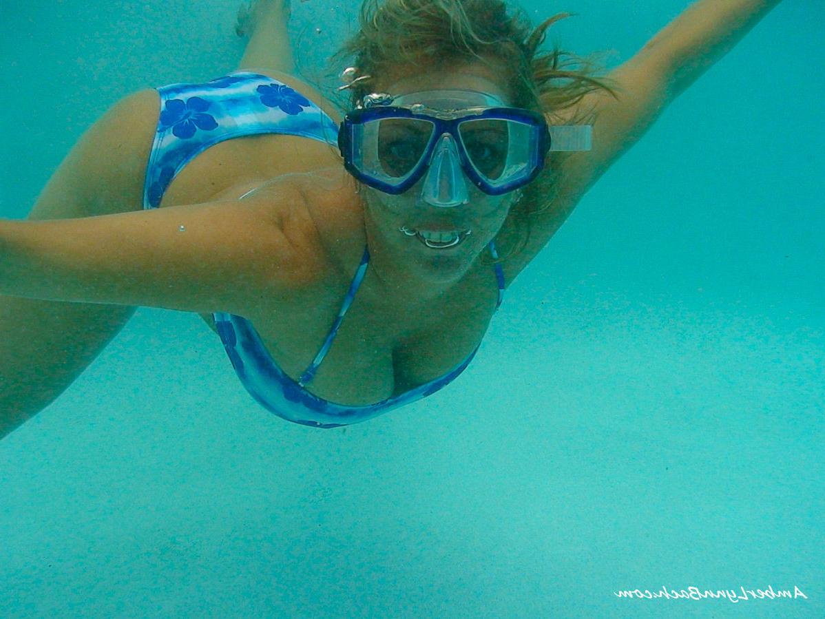 15P Amber underwater photos