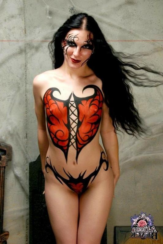 15P Alissa Black In Goth Body Paint