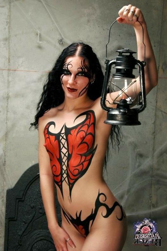 15P Alissa Black In Goth Body Paint