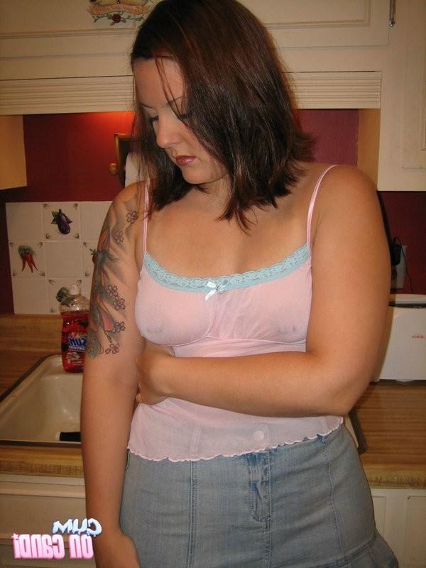 15P Naked Candi In The Kitchen