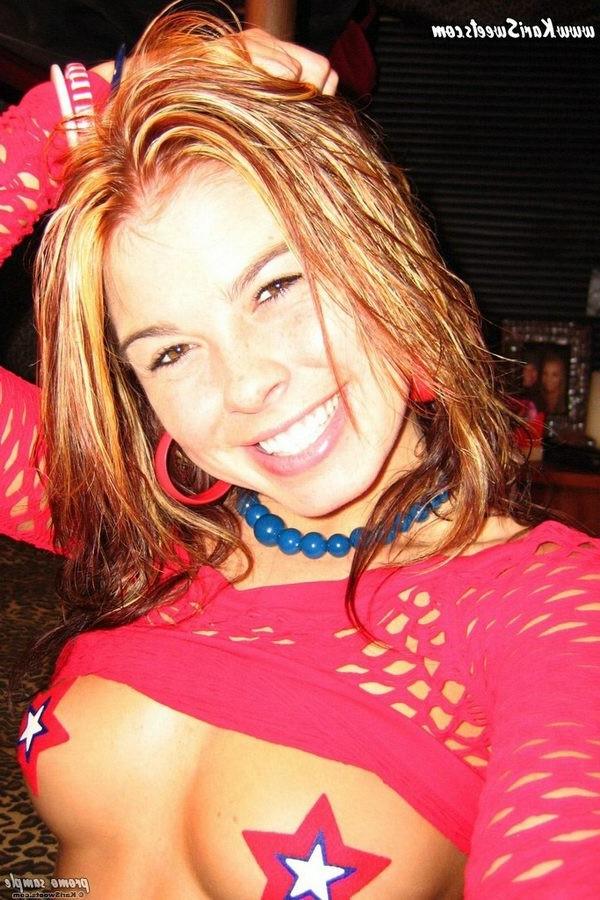 16P Naughty Kari Sweets topless with star nipple stickers