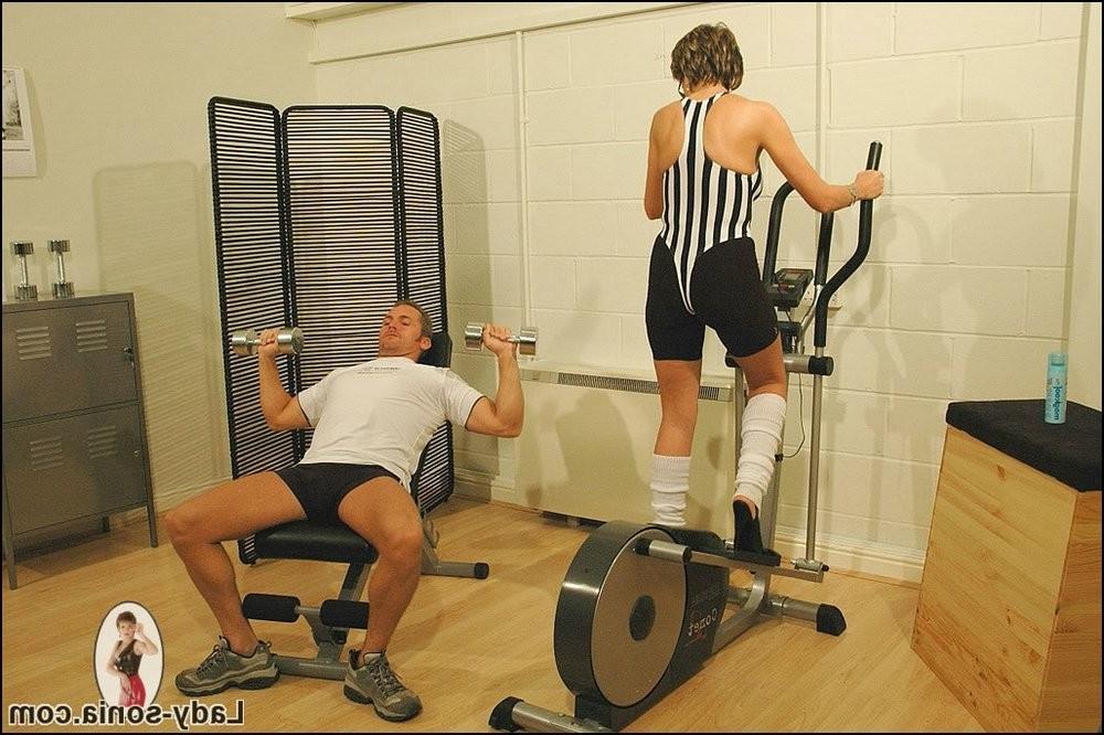 15P Kinky mature gym mistress Lady Sonia fucks