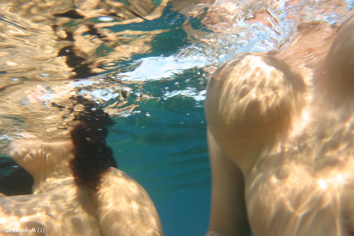 16P Aneta and Kora UnderWater