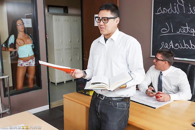 15P Gabriella Salvatore gets nailed by her professor in the classroom