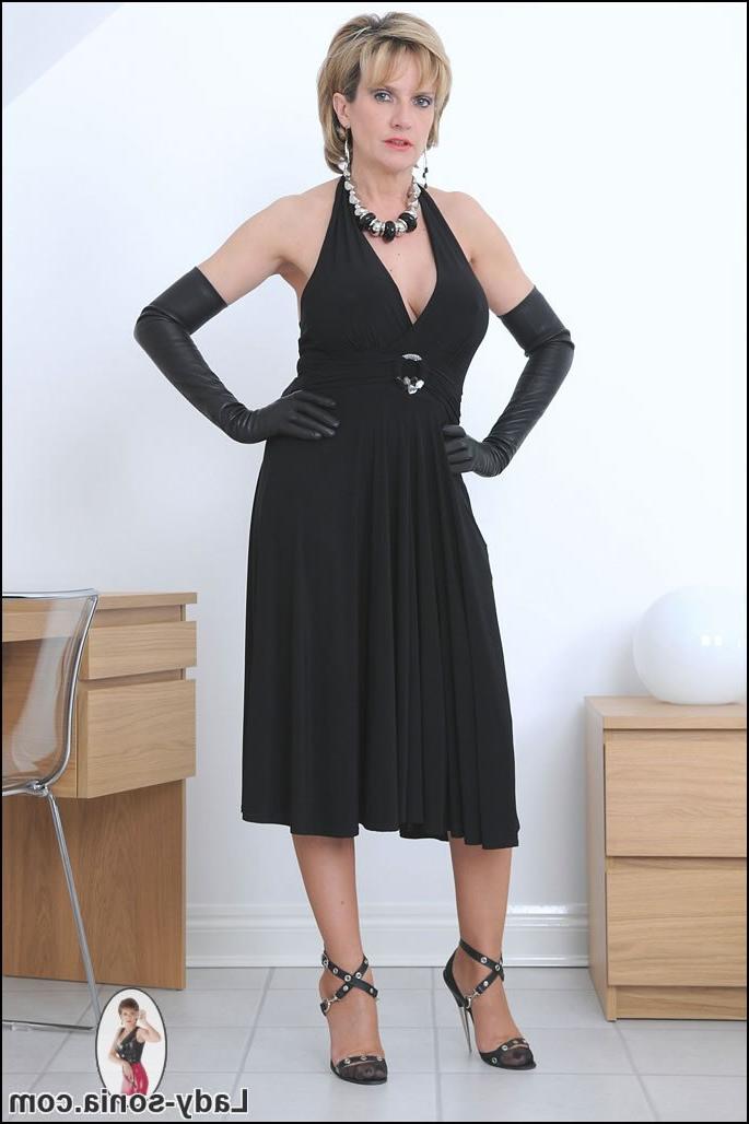 14P Long leather gloves and nylons Lady Sonia