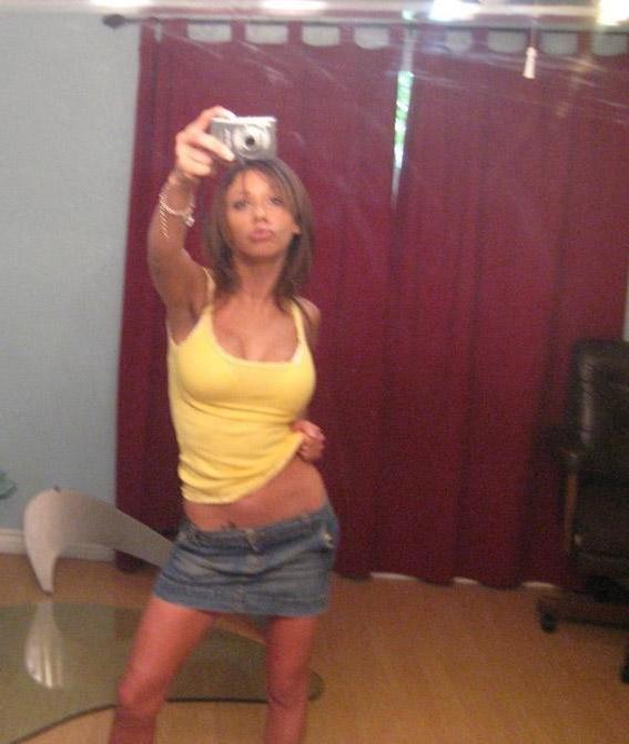18P Brunettes with yummy knockers