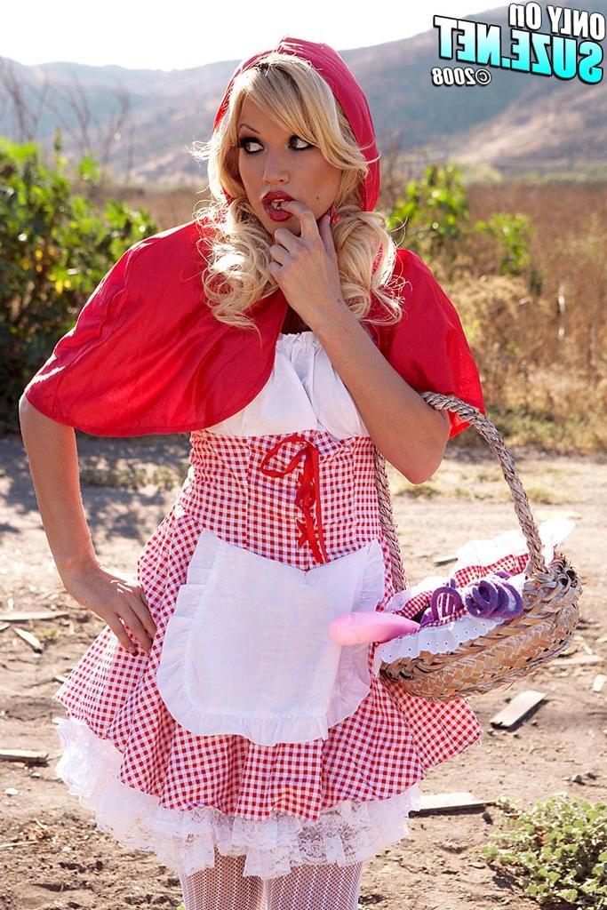 15P Angie Savage is slutty little red riding hood