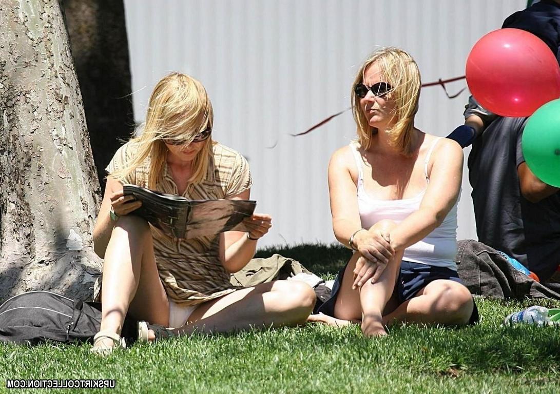 12P Upskirt voyeur pictures made by pro hunters in public