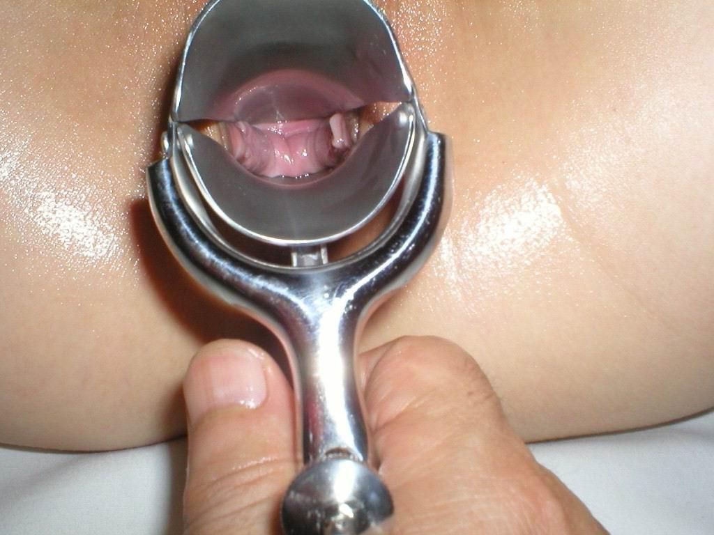 12P swollen female parts fisting and insertions