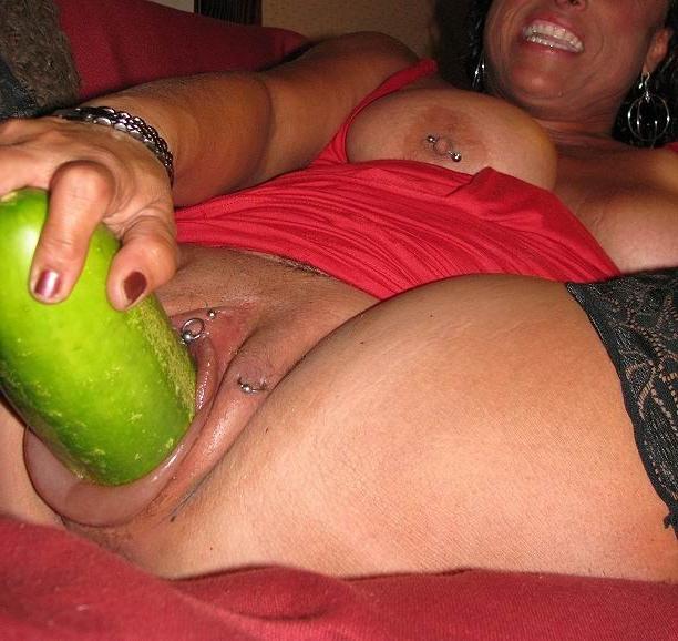 15P extreme pussy pumping and insertions