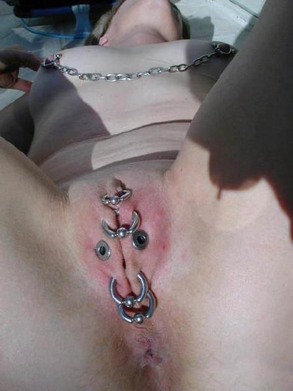 15P Extreme tattoo and piercing