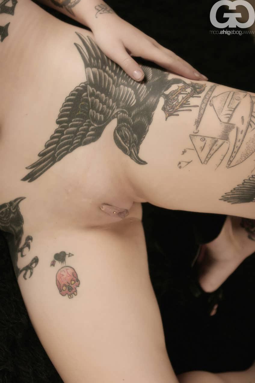 15P Extreme tattoo and piercing