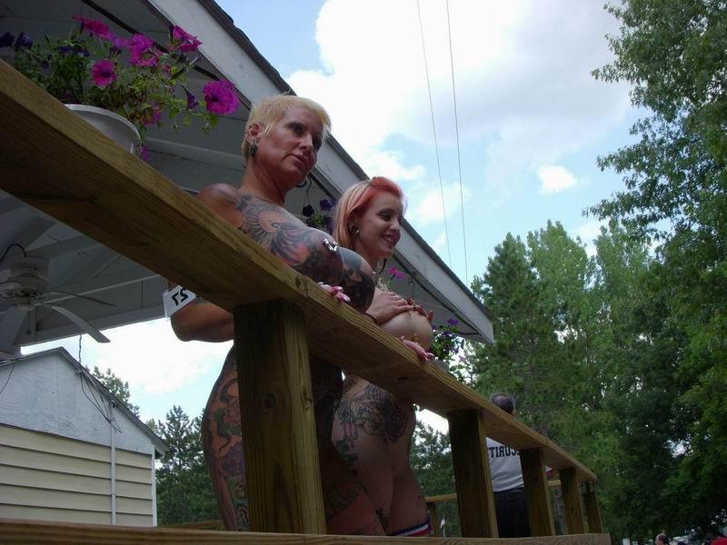 9P Extreme tattoo and piercing