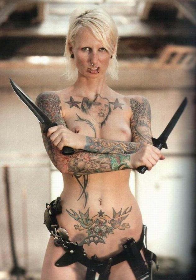 10P Extreme tattoo and piercing