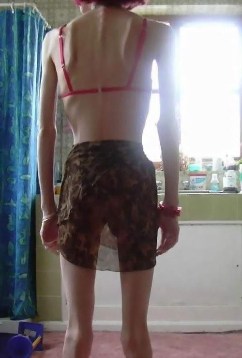 16P very skinny ladies poser