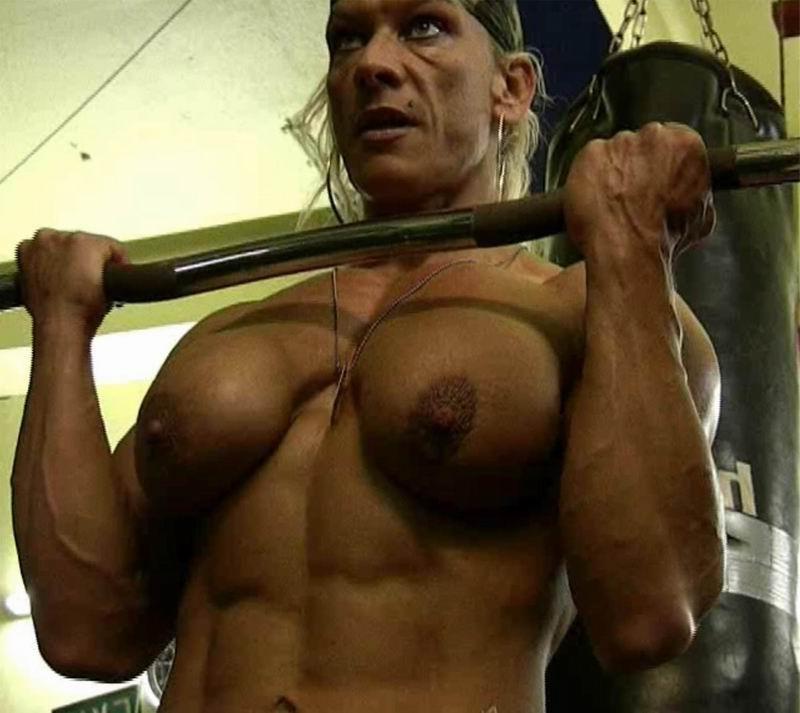 20P sexy muscular mature poser