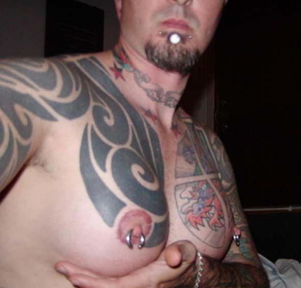 14P Extreme tattoo and piercing
