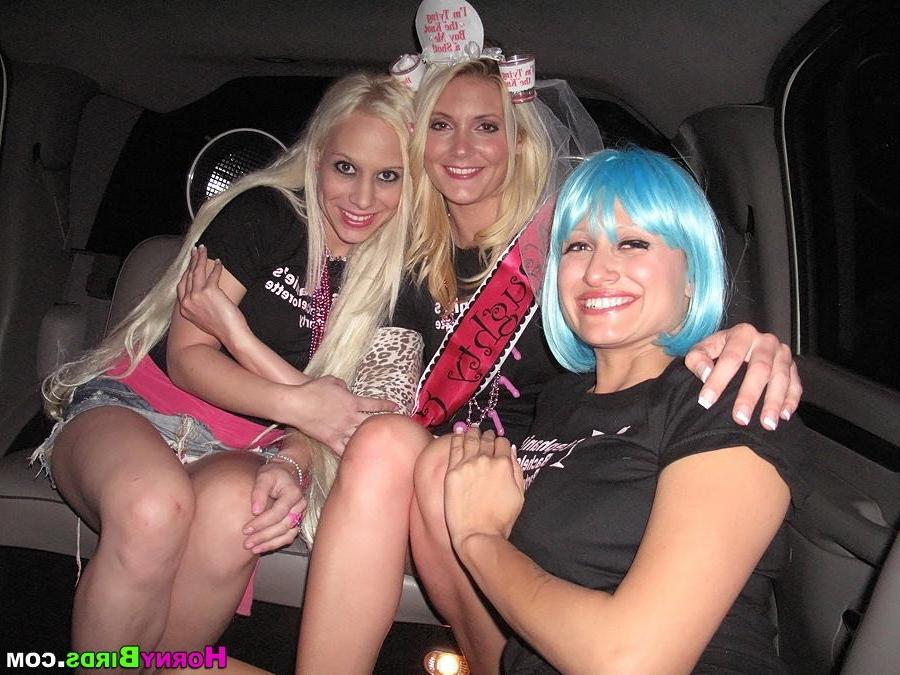 15P Amateurs crave large anonymous cocks at CFNM party