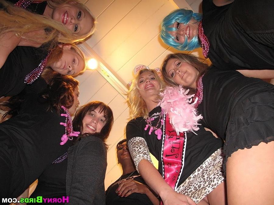 15P Amateurs crave large anonymous cocks at CFNM party