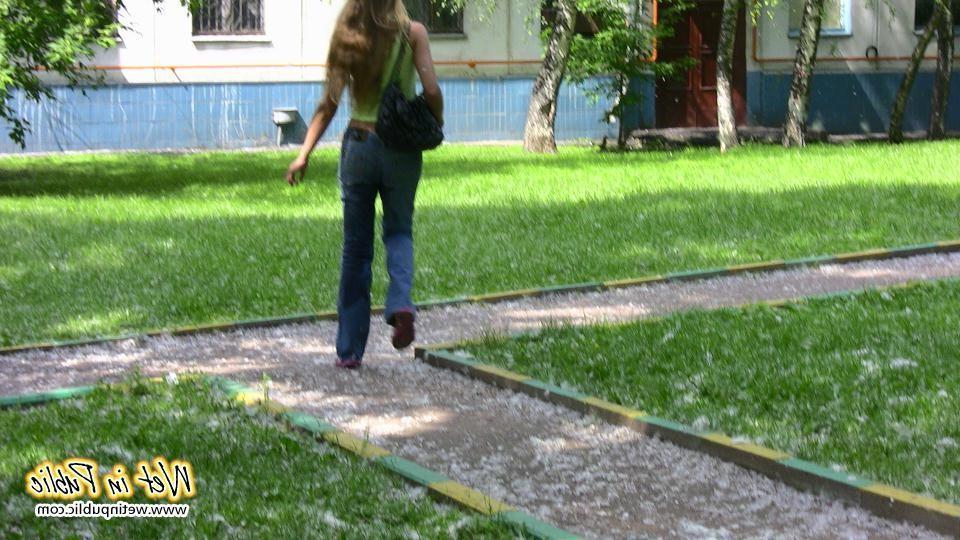 16P Cutie finds no better place to wet her pants than this quiet playground