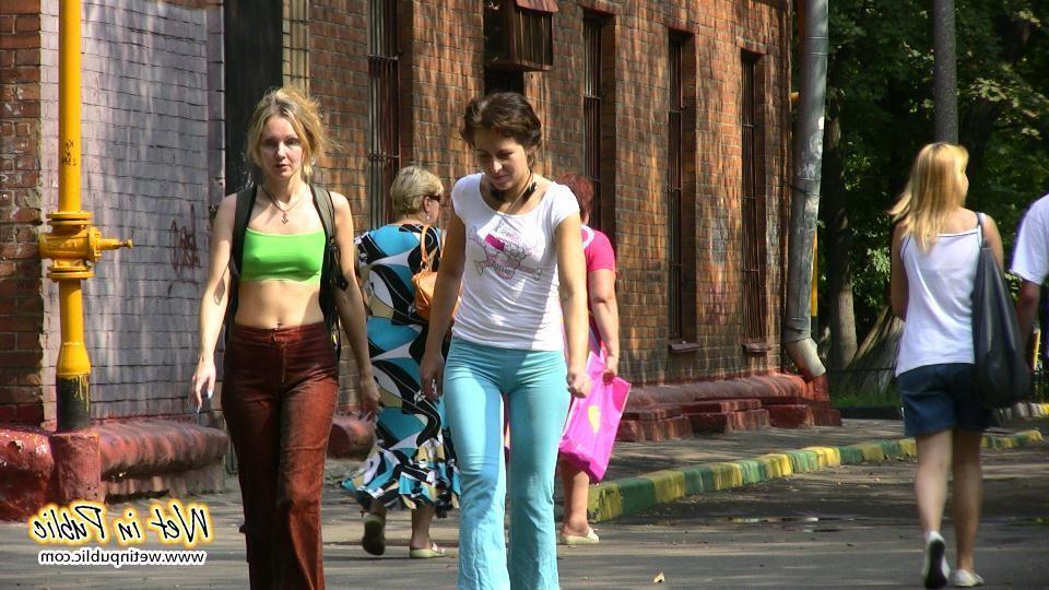 16P Two traveling girlfriends can't find the toilet and pee their pants