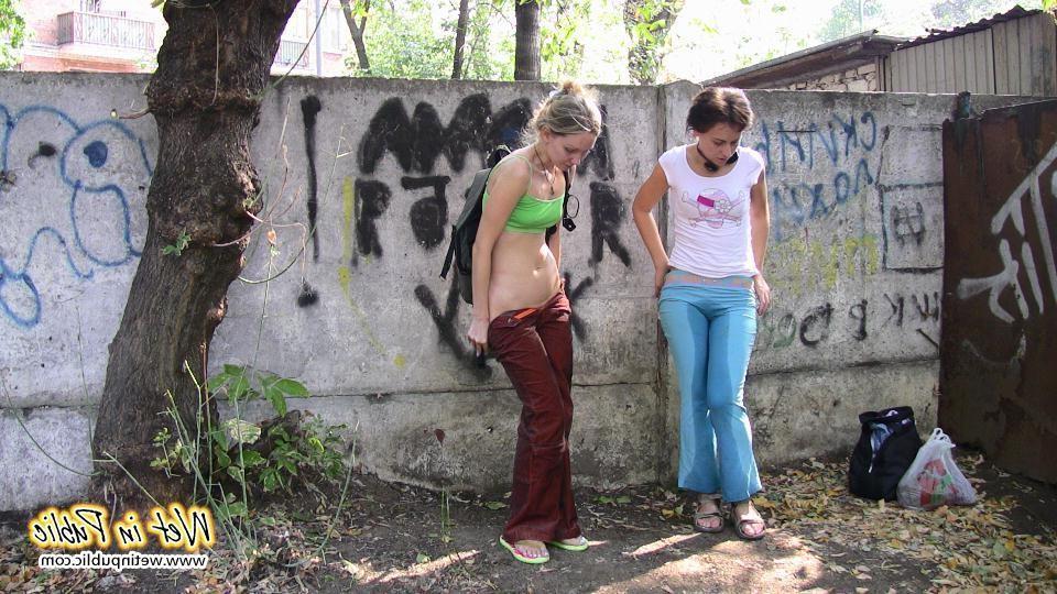 16P Two traveling girlfriends can't find the toilet and pee their pants
