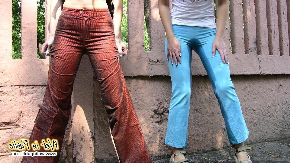 16P Two traveling girlfriends can't find the toilet and pee their pants