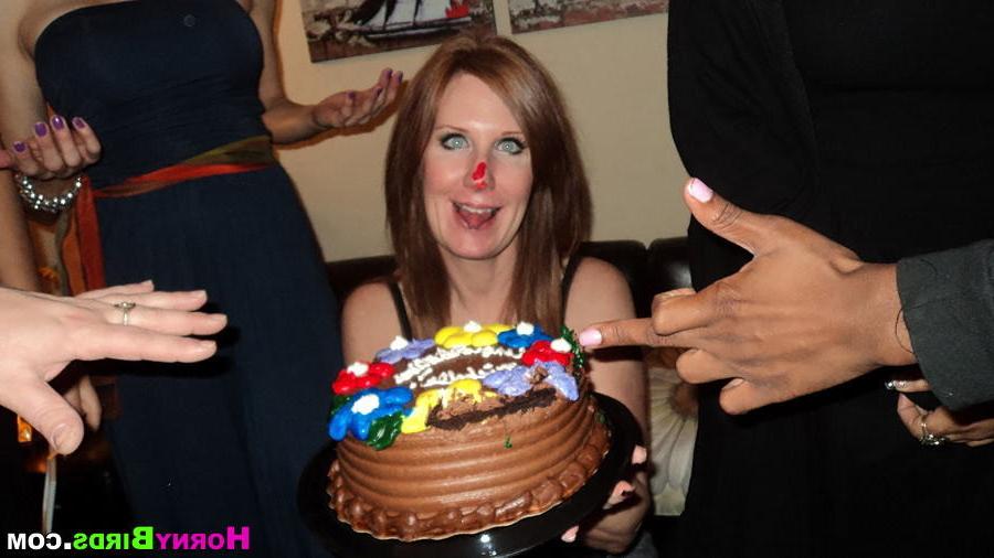 15P Amateur girlfriends CFNM partying with stiff cocks on vacation