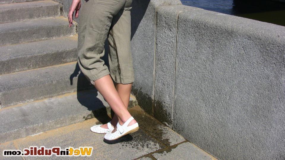 14P Chick wets herself enjoying a feeling of pee trickling down her legs
